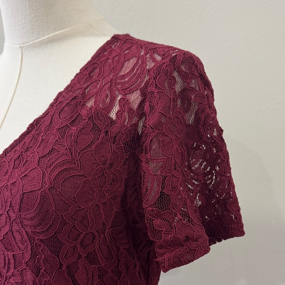NWT 41 Hawthorn Burgundy Lace Dress | Size Medium | Elegant Semi-Formal MIDI - Picture 10 of 11